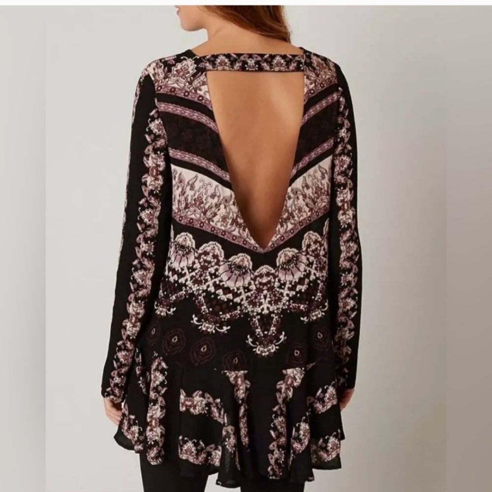 Free People Smooth Talker Deep Cut V Back Peplum Long Sleeve Tunic Black Large